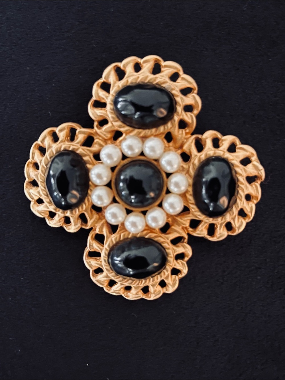 #96 Vintage Ann Taylor Gold-tone  Maltese Cross Brooch